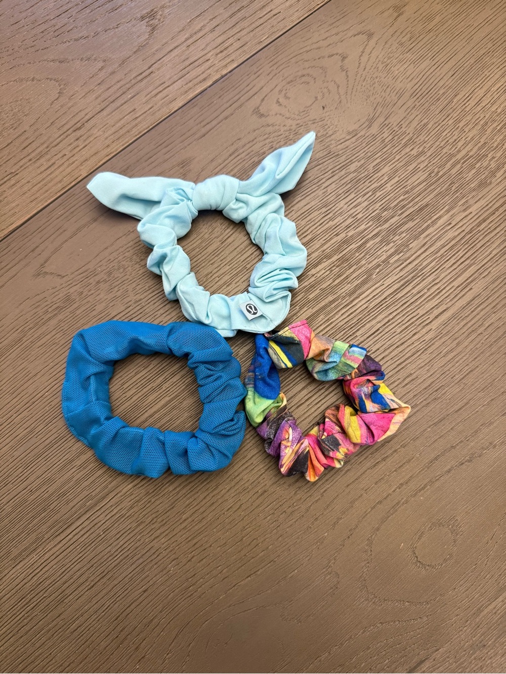 lululemon athletica Scrunchie Set - Light Blue, Bright Blue & Multicolor